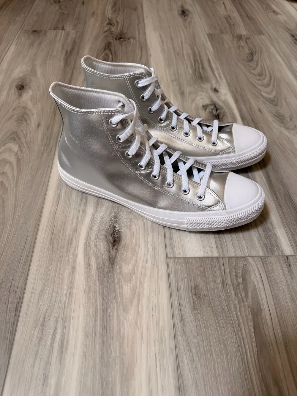 Converse Chuck Taylor All Star Hi Silver Metallic Sneakers Men’s 12 Women’s 14 - Picture 2 of 10